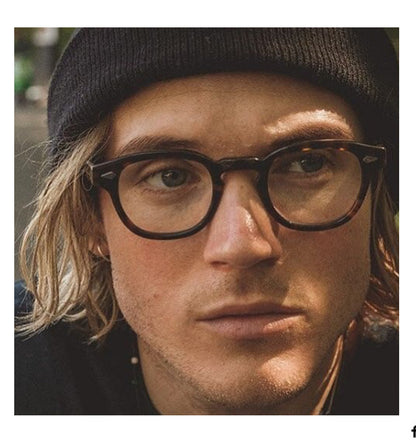 Small vintage frame sunglasses