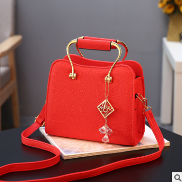 Female Shoulder Diagonal Bag