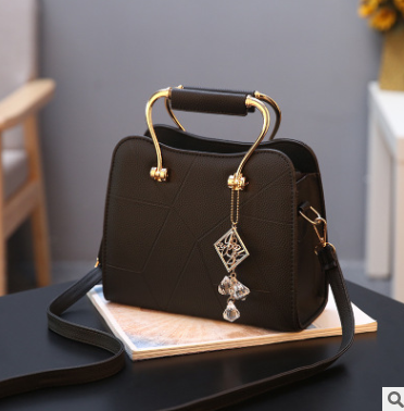 Female Shoulder Diagonal Bag