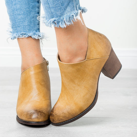 Ladies shoes