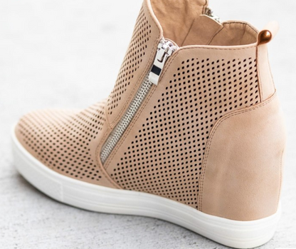 Casual shoes round toe hollow