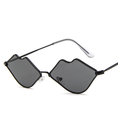 Retro red lips sunglasses
