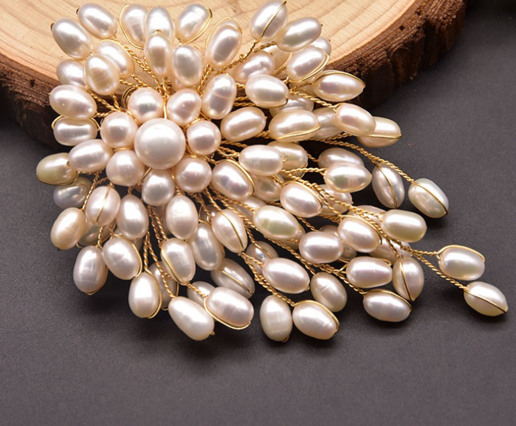Hand-woven Pearl Brooch