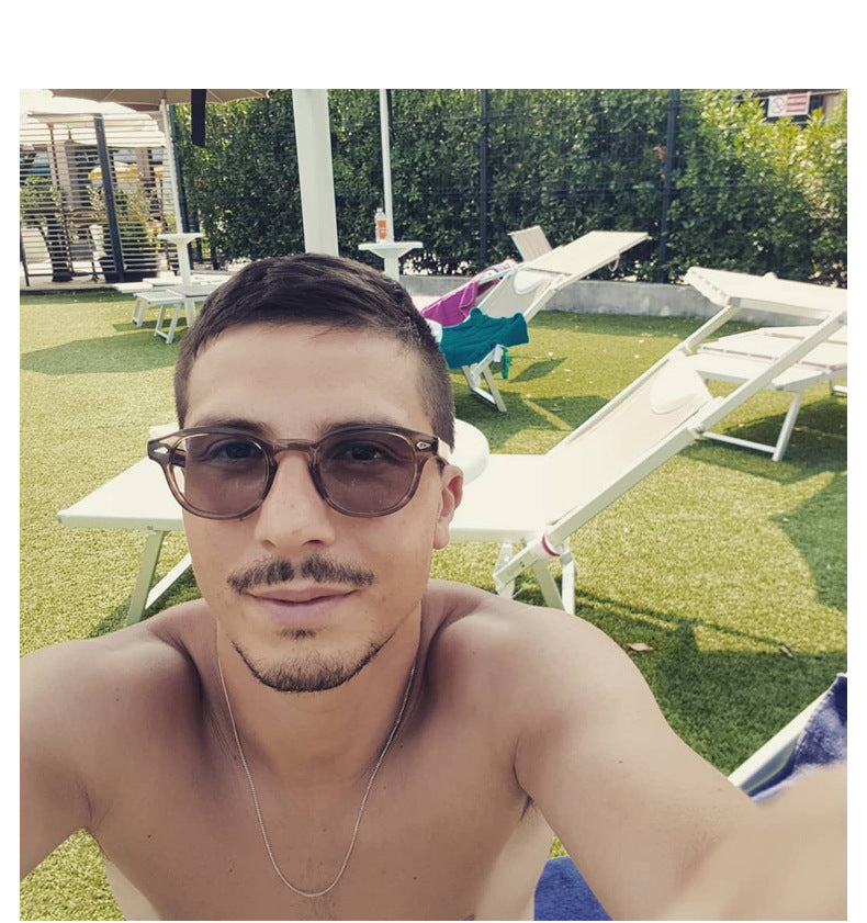 Small vintage frame sunglasses